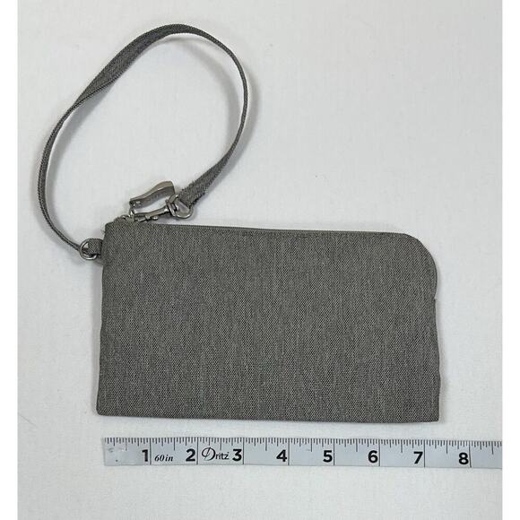 Baggalini Gray Silver RFID Security Wristlet Clutch Wallet EUC - Picture 5 of 6